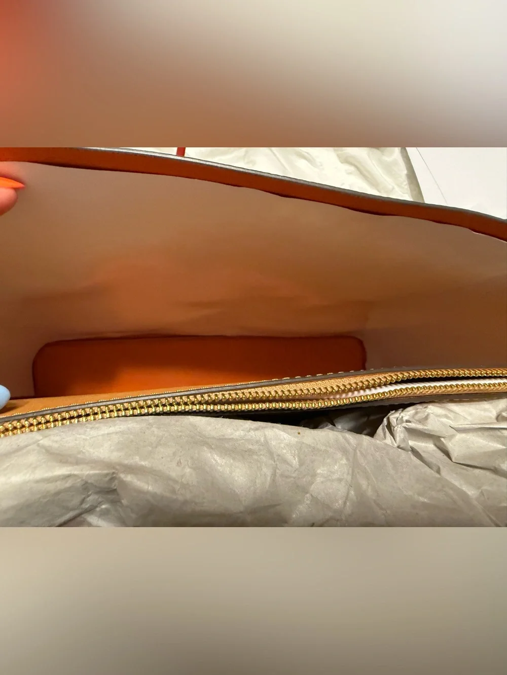 Tory Burch Perry Tripe Compartment 👜 Tote - Picture 7 of 8